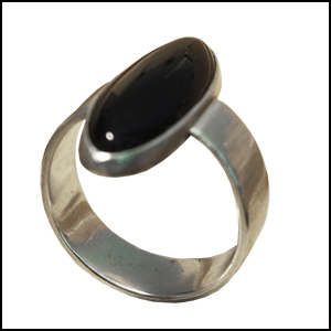 Zilveren ring met onyx